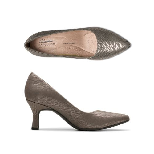 Top and profile view of Katalyna Gem pump. Insole is beige with Clarks branding. Thin square heel curves inwards slightly.