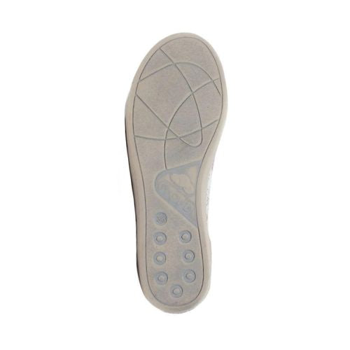 Beige rubber outsole of Acacia flat in floral.