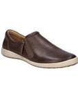 Caren 23 Sneaker in tobacco. Dark brown leather upper with a side zipper, beige midsole, and brown outsole. 