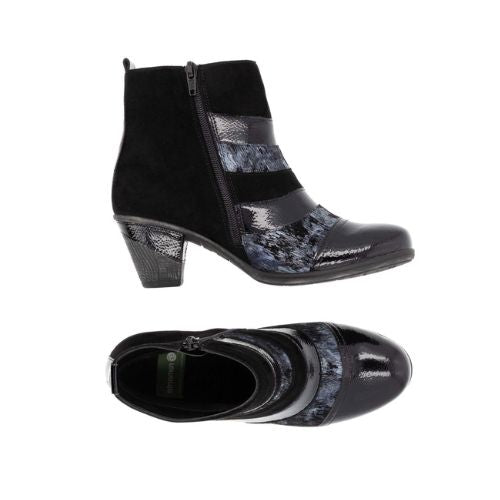 D8798 Heeled Ankle Boot