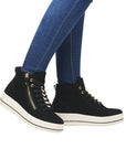 D1C70 Platform Sneaker Boot