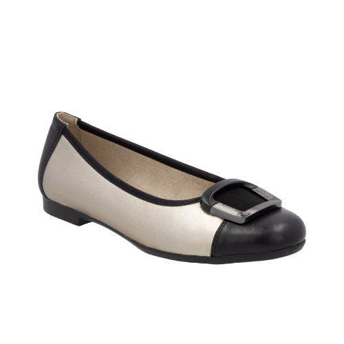 Remonte black and white ballet flat with large decorative silver/black buckle on toe and beige lining.