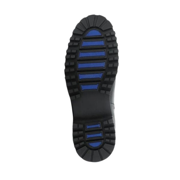 Outsole of Dax boot in black. Black rubber outsole with G2 Ice Grip technology. 