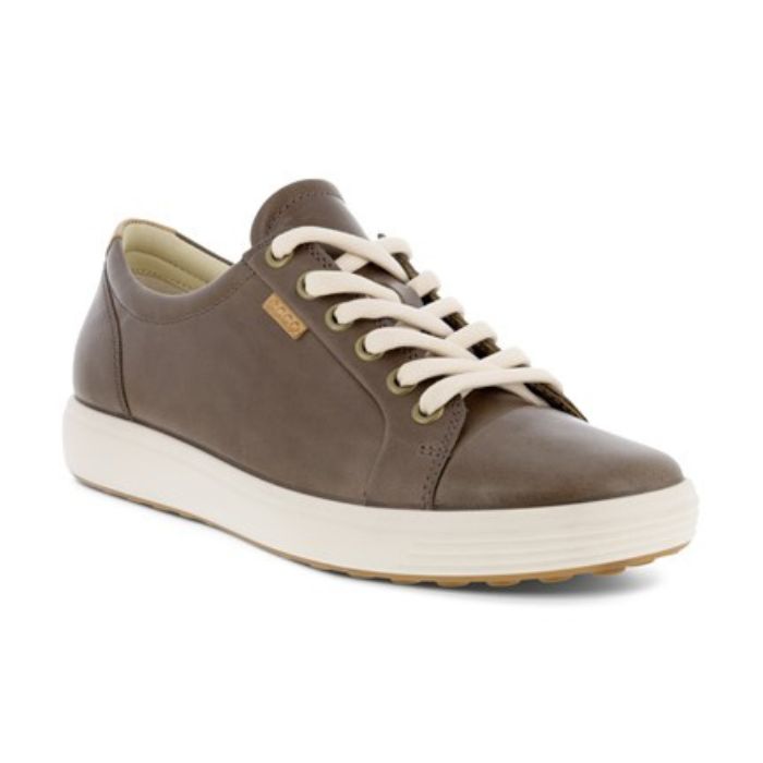 Ecco soft leather on sale sneakers